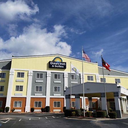 Days Inn & Suites By Wyndham Union City Buitenkant foto
